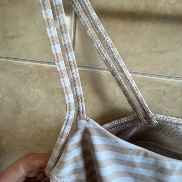 Lululemon Straight Up Bra - Pink and |White - Size 8 - Picture 7 of 7